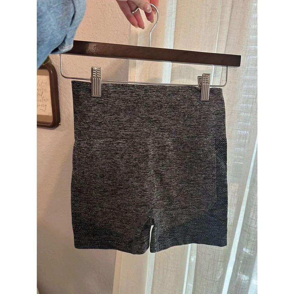 ✨3/$10✨ Amazon Heather Gray/Black Workout Shorts